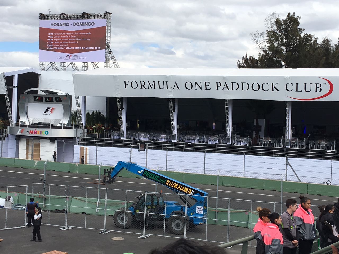 Telehandlers en la F1 en México | PROSIC